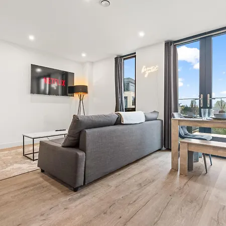 Apartamento Flat With Gym & Parking- Sleeps 8 - Close To Minister *
