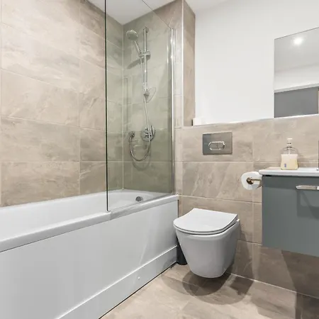 Apartamento Flat With Gym & Parking- Sleeps 8 - Close To Minister *