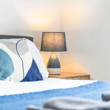 Flat With Gym & Parking- Sleeps 8 - Close To Minister York