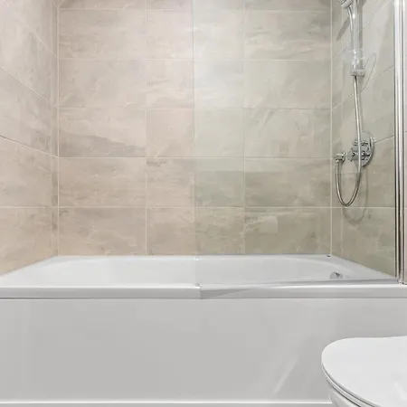 公寓 Flat With Gym & Parking- Sleeps 8 - Close To Minister *